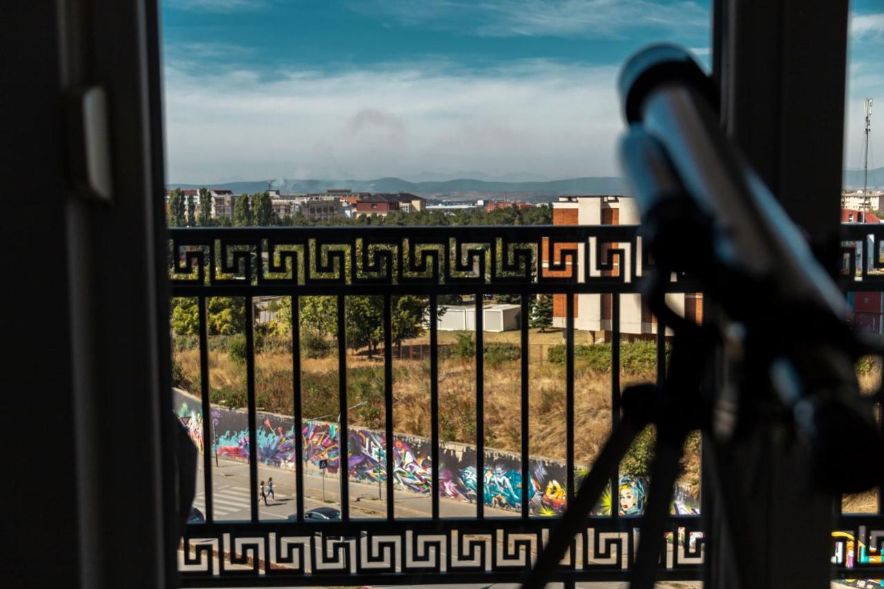 Modern Apartment With A View Feels Like Home Пристина Екстериор снимка